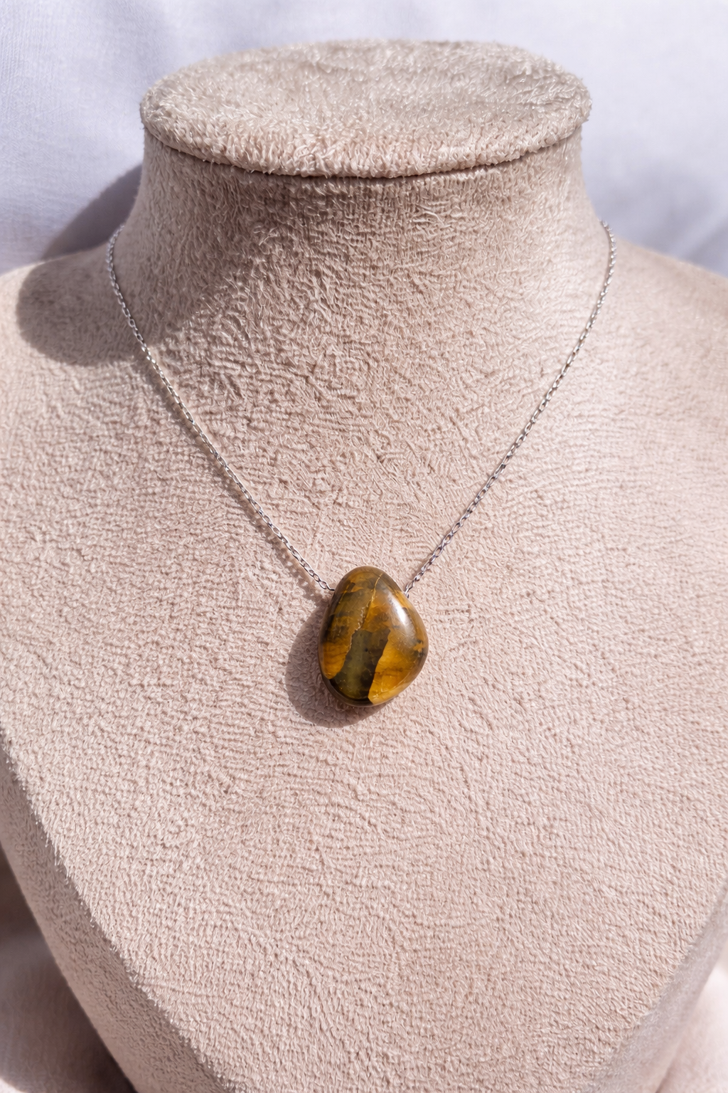 Labradorite Necklace – Natural Crystal Pendant in Sterling Silver