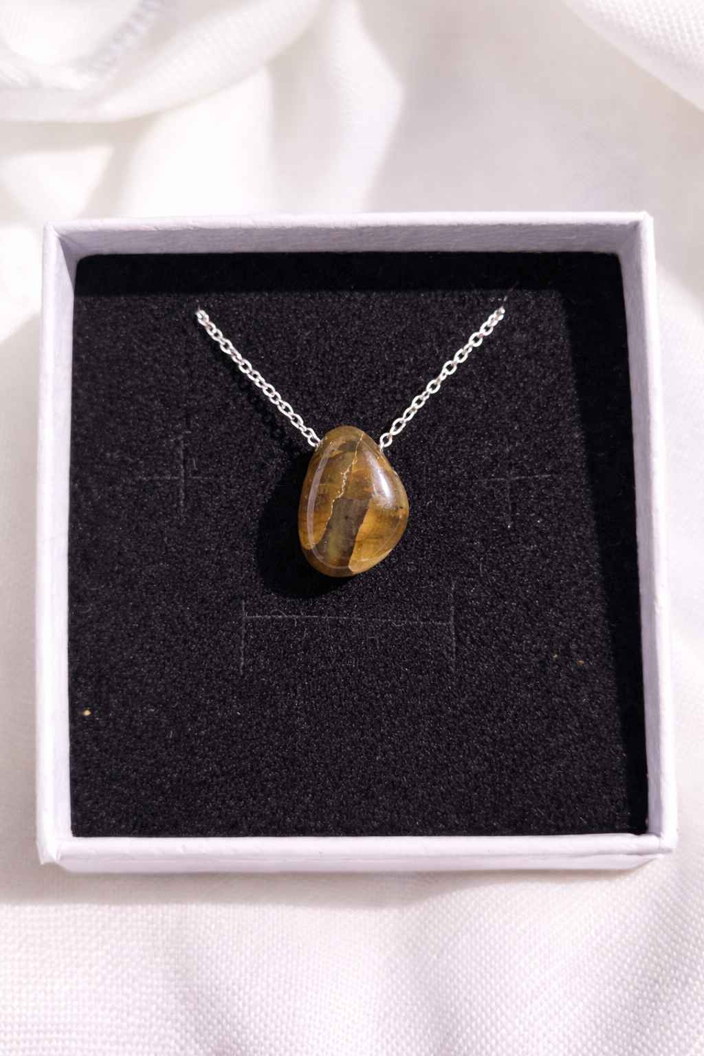 Labradorite Necklace – Natural Crystal Pendant in Sterling Silver