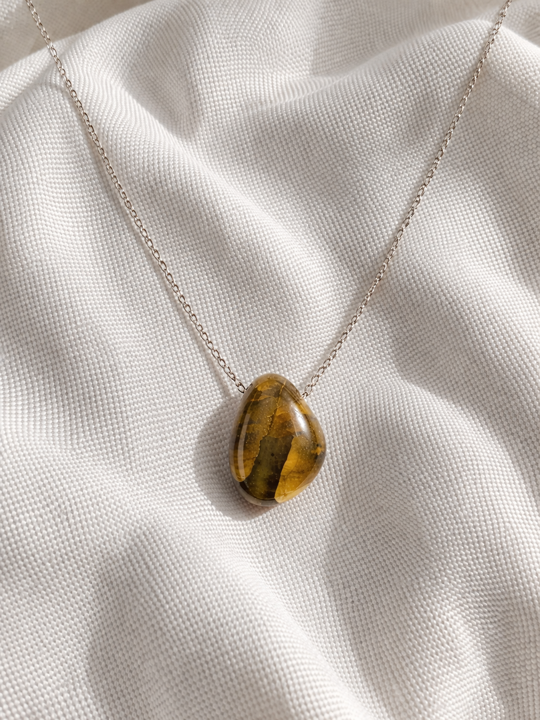 Labradorite Necklace – Natural Crystal Pendant in Sterling Silver